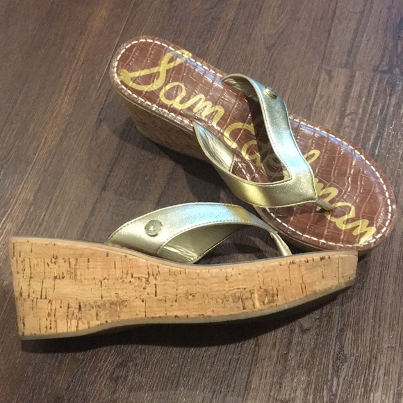 Sandals 7.5 - Picture 2 of 2